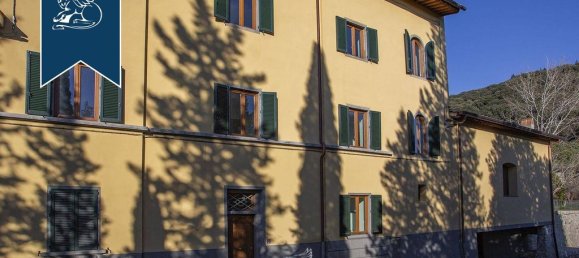 8 bedrooms Villa in Fiesole, Italy No. 119938 16