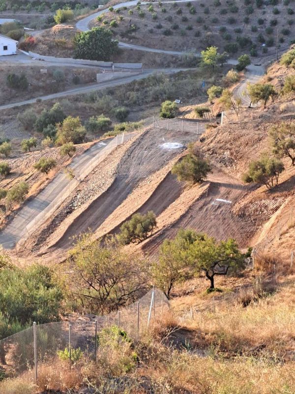 Grundstück in Moclinejo, Spain 1700m², Nr. 222397