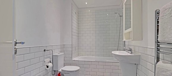 3 bedrooms House in Quarteira, Portugal No. 93130 8