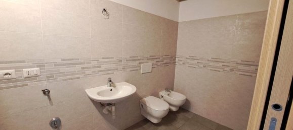 2 rooms Apartment in Appiano Gentile, Italy No. 124919 18