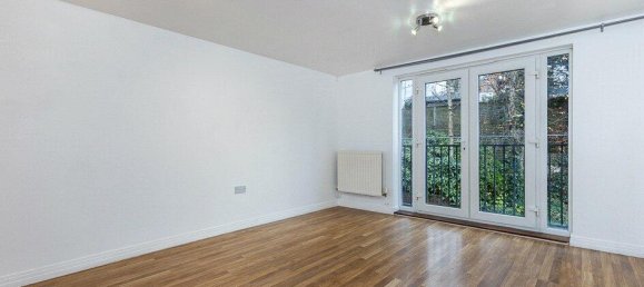 2 bedrooms Apartment in Redhill, United Kingdom No. 12318 2