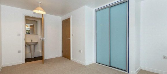 2 bedrooms Apartment in Redhill, United Kingdom No. 12318 10