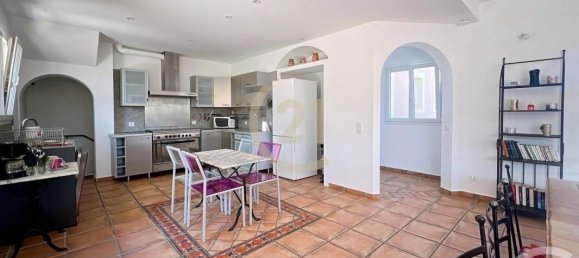 3 bedrooms Villa in Calenzana, France No. 77272 8