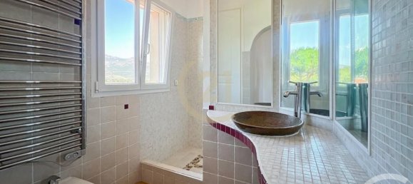 3 bedrooms Villa in Calenzana, France No. 77272 15