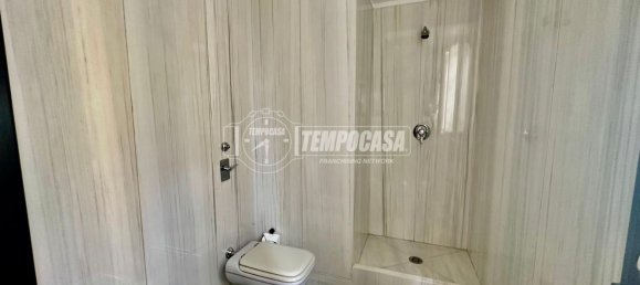 Apartamento de 6 habitaciónes en Bareggio, Italy No. 154560 8