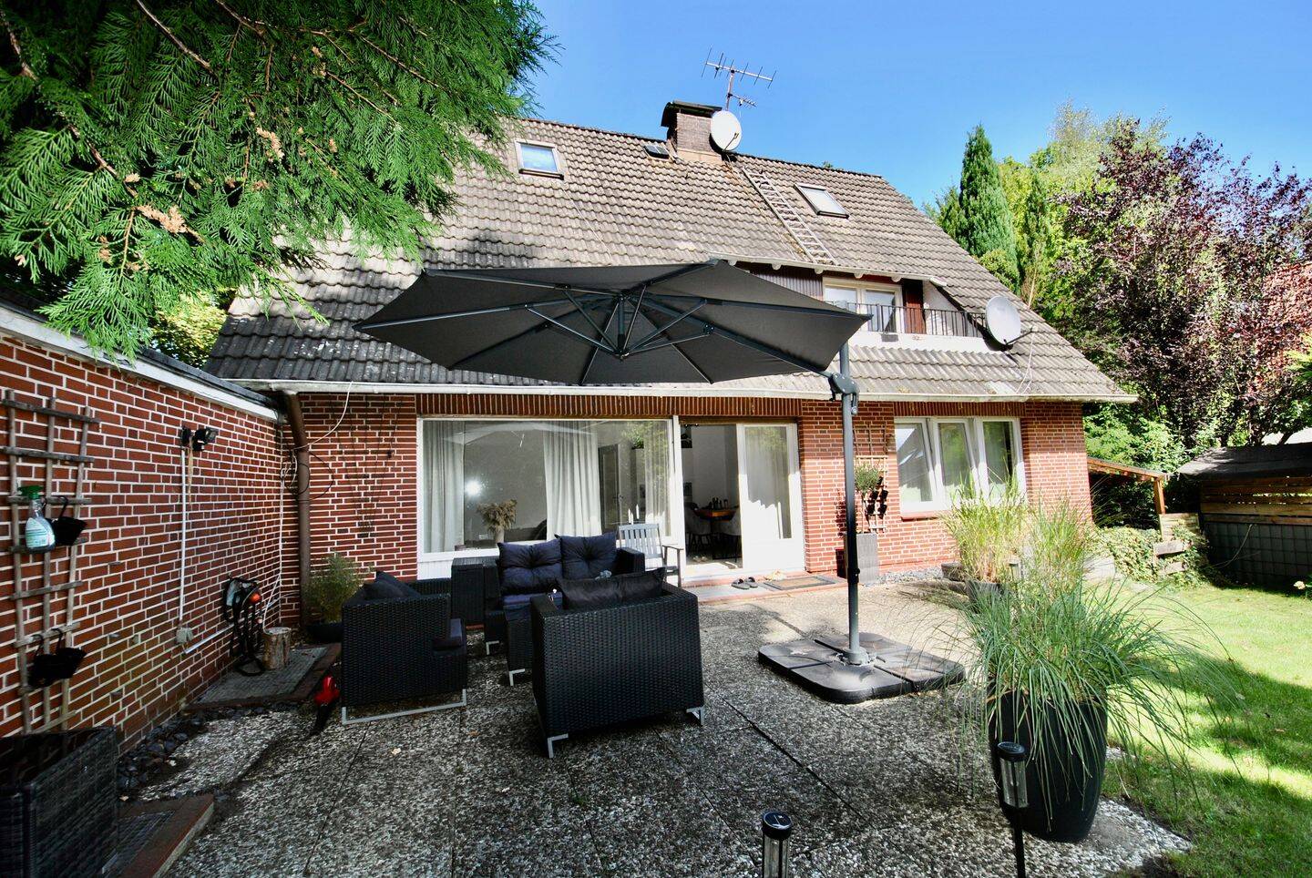 6 rooms Townhouse in Altona, Germany No. 369343