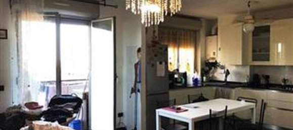 3 rooms Apartment in Brugherio, Italy No. 6429 4