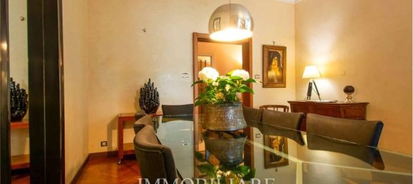 6 rooms Apartment in Florence, Italy No. 40275 5