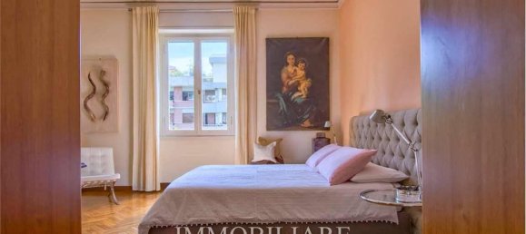 6 rooms Apartment in Florence, Italy No. 40275 24