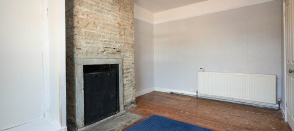 Casa en Huddersfield, United Kingdom No. 1919 3