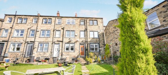 Casa en Huddersfield, United Kingdom No. 1919 15