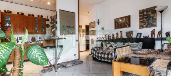 2 bedrooms Apartment in Gerenzano, Italy No. 312641 8