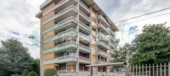 2 bedrooms Apartment in Gerenzano, Italy No. 312641 20