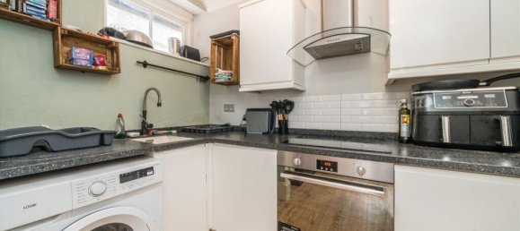 Apartamento de 1 dormitorio en Surbiton, United Kingdom No. 10293 7