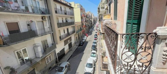 2 rooms Apartment in Bari, Italy No. 29851 29
