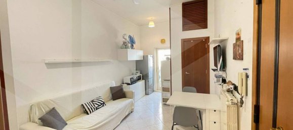 2 rooms Apartment in Bari, Italy No. 29851 15