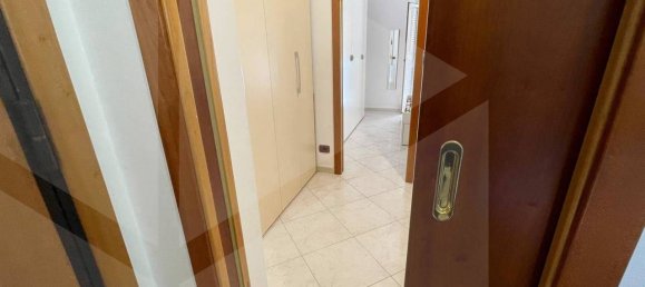 2 rooms Apartment in Bari, Italy No. 29851 2