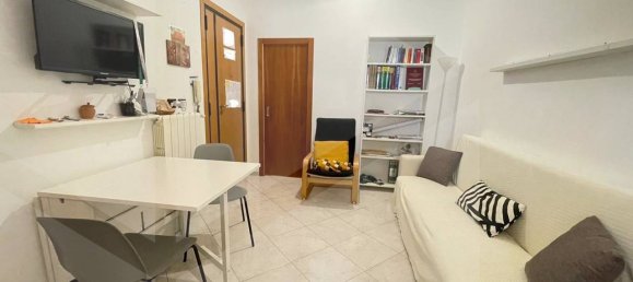 2 rooms Apartment in Bari, Italy No. 29851 24