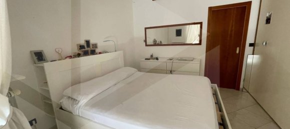 2 rooms Apartment in Bari, Italy No. 29851 8