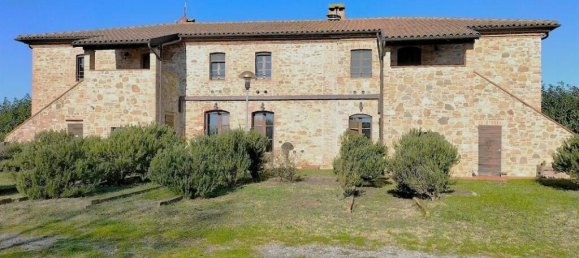 10 bedrooms Land in Castiglione del Lago, Italy No. 172211 6