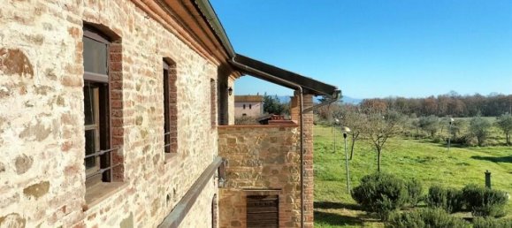 10 bedrooms Land in Castiglione del Lago, Italy No. 172211 13