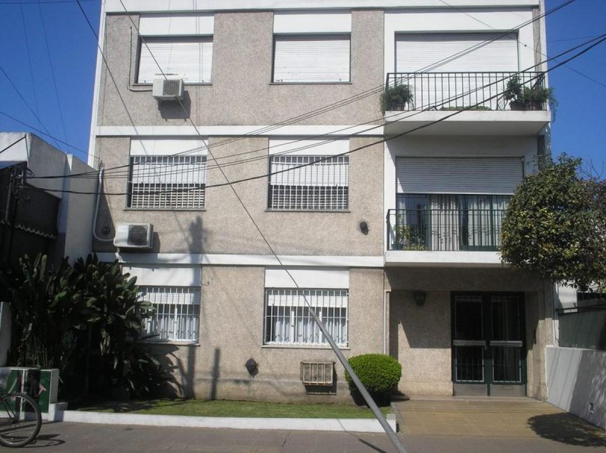3 bedrooms Apartment in Almirante Brown, Argentina No. 80371