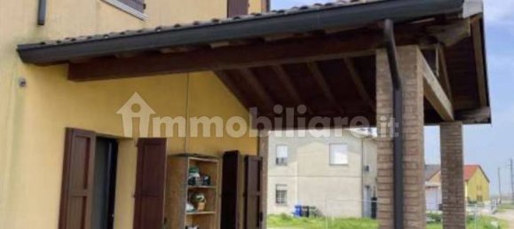 4 غرف نوم فيلا في Mirandola, Italy رقم 98099 16