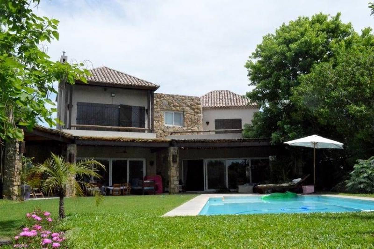 Дом с 4 спальнями в Тигре, Аргентина № 19429