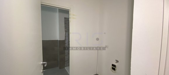 2 rooms Apartment in Seregno, Italy No. 2187 8