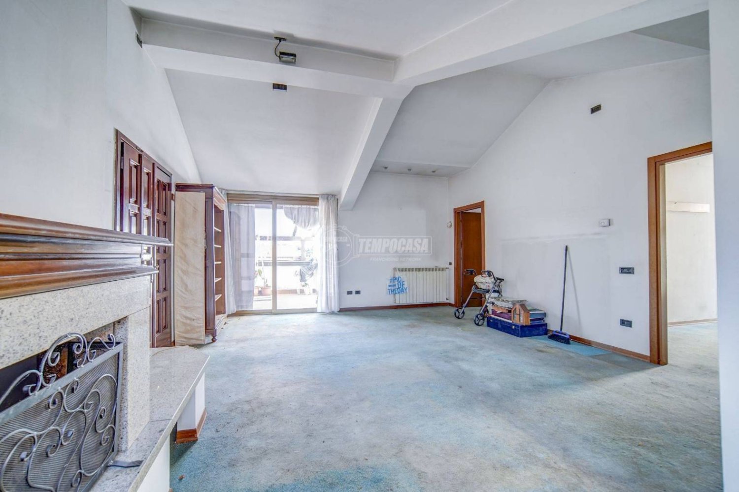 Apartamento de 2 dormitorios en Cassano Magnago, Italy No. 236146