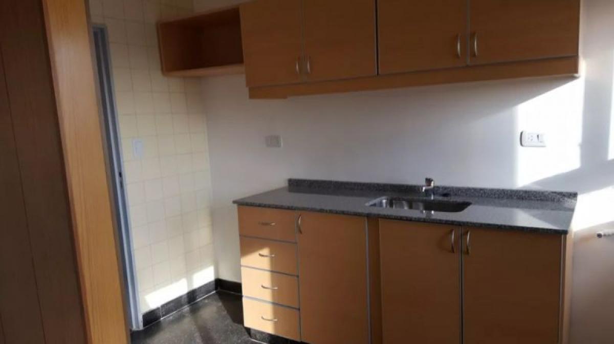  مستودع في Buenos Aires, Argentina 80متر مربع رقم 106661