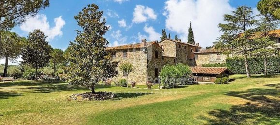 30 rooms House in Tuoro sul Trasimeno, Italy No. 54187 37