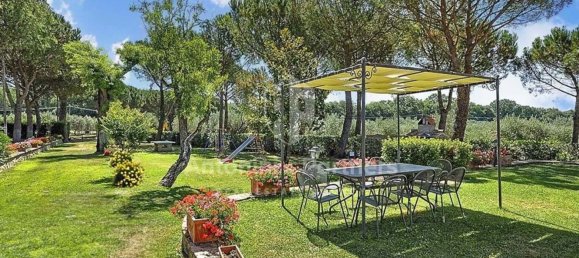 30 rooms House in Tuoro sul Trasimeno, Italy No. 54187 41
