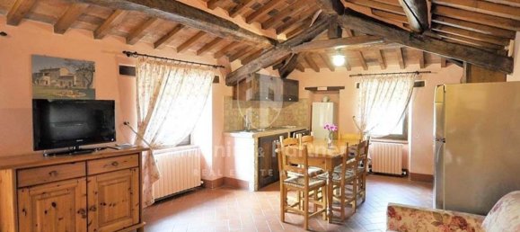 30 rooms House in Tuoro sul Trasimeno, Italy No. 54187 36