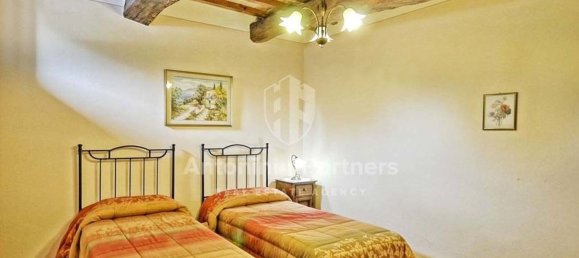 30 rooms House in Tuoro sul Trasimeno, Italy No. 54187 50