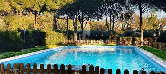 30 rooms House in Tuoro sul Trasimeno, Italy No. 54187 39