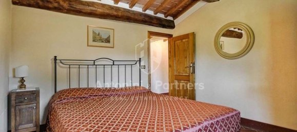 30 rooms House in Tuoro sul Trasimeno, Italy No. 54187 18
