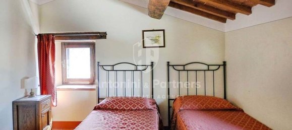 30 rooms House in Tuoro sul Trasimeno, Italy No. 54187 20