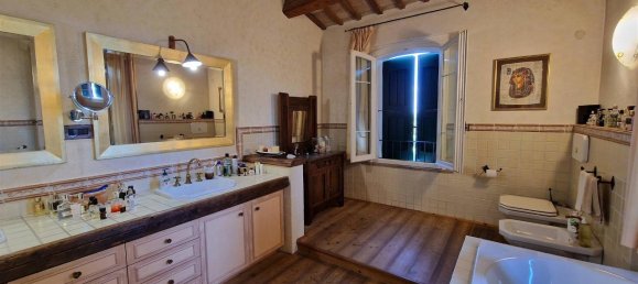 Villa de 11 divisões em Forlì, Italy N.º 126002 13