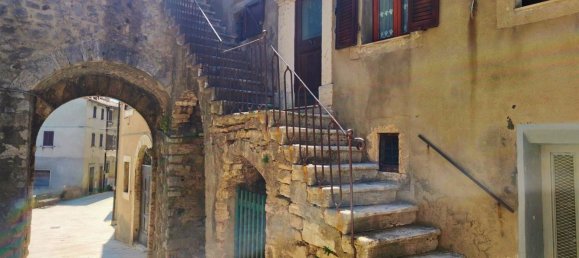 6 rooms Apartment in Castiglione d'Orcia, Italy No. 307643 2