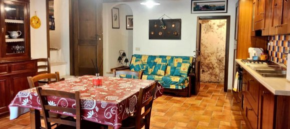 6 rooms Apartment in Castiglione d'Orcia, Italy No. 307643 5