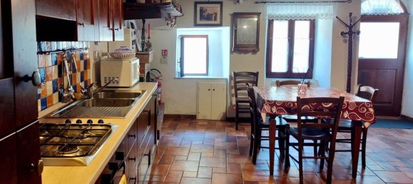 6 rooms Apartment in Castiglione d'Orcia, Italy No. 307643 4