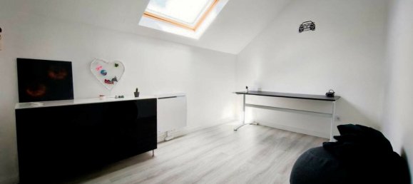 Дом с 4 спальнями в Ле Перрэ-ан-Ивелин, Франция № 347066 12