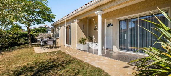 Villa de 5 dormitorios en Mions, France No. 346435 20