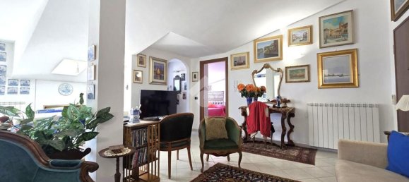 2 Schlafzimmer Wohnung in Albenga, Italy, Nr. 380188 9