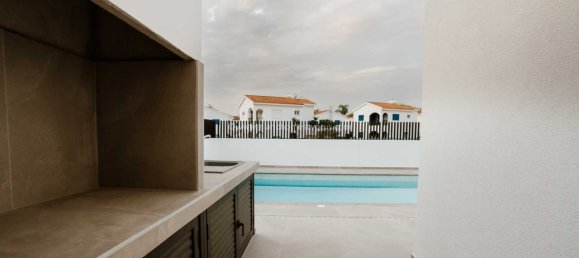 3 bedrooms House in Pernera, Cyprus No. 24017 10