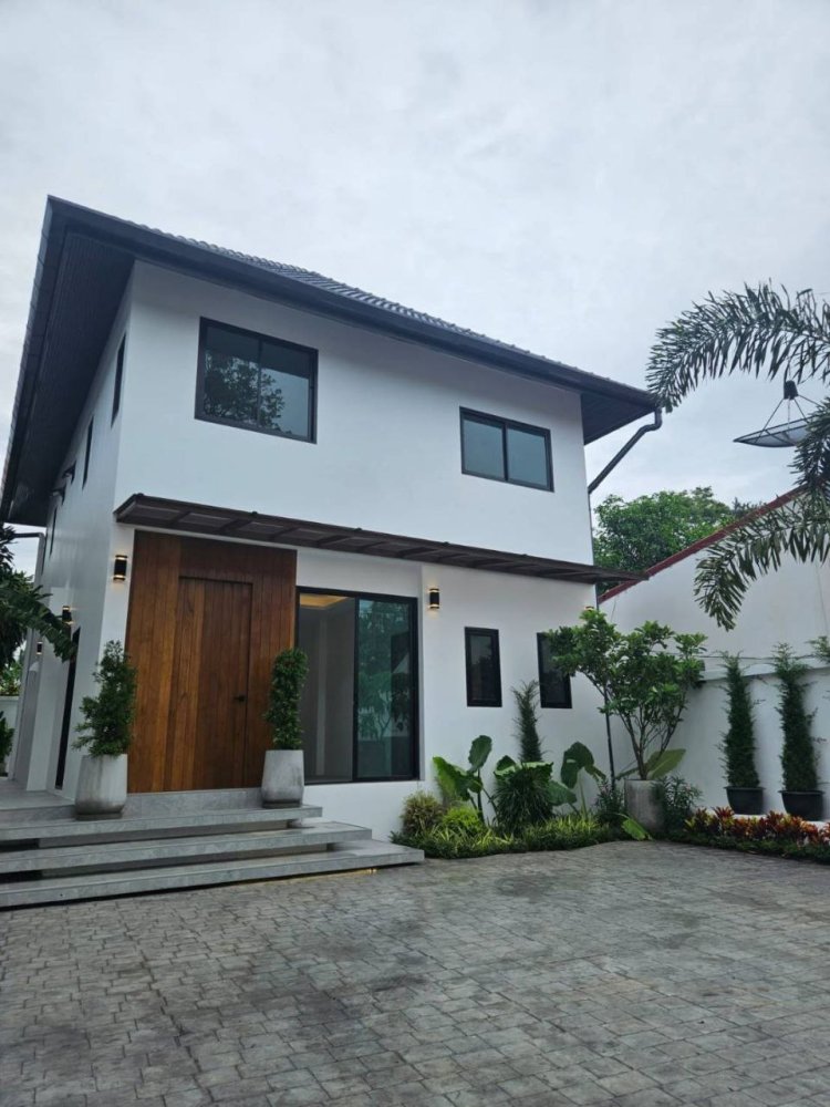 Villa de 4 dormitorios en Rawai, Thailand No. 26226