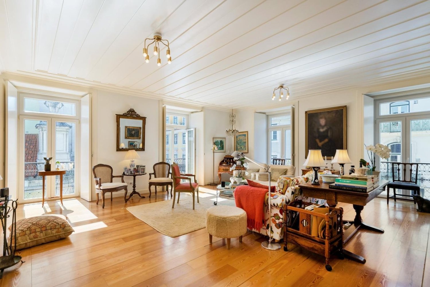 3 bedrooms Duplex in Lisbon, Portugal No. 130413