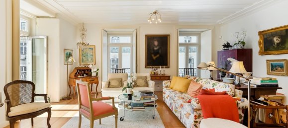 3 bedrooms Duplex in Lisbon, Portugal No. 130413 4