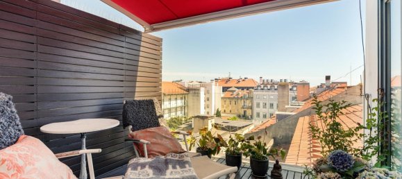 3 bedrooms Duplex in Lisbon, Portugal No. 130413 2